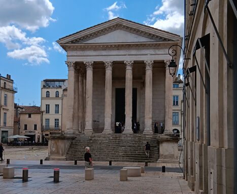 Nimes2.jpg